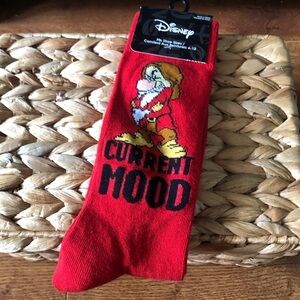 Disney Snow White & the Seven Dwarfs: Grumpy “Current Mood” crew socks